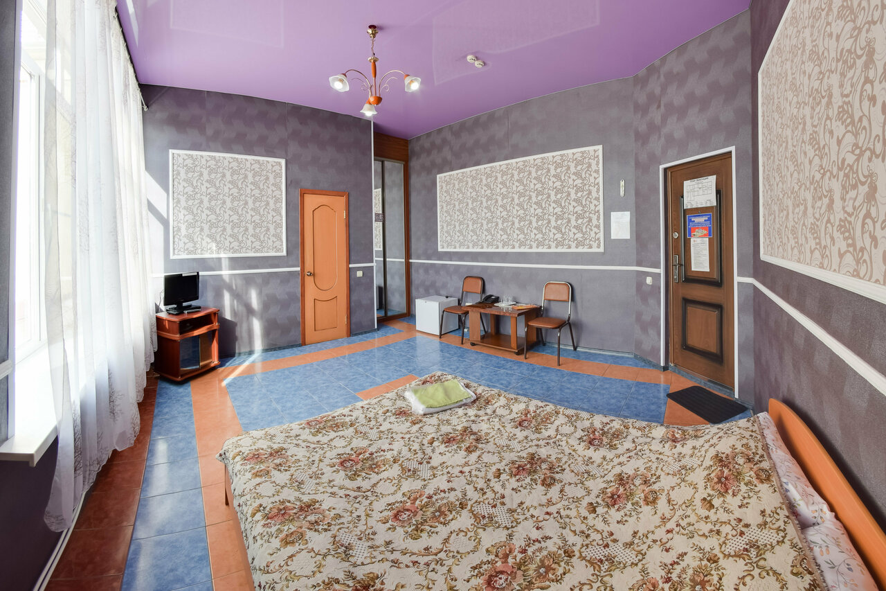 Гостиница Жар-Птица Омск-81