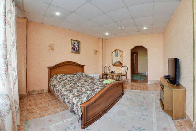 Гостиница Жар-Птица Омск-75